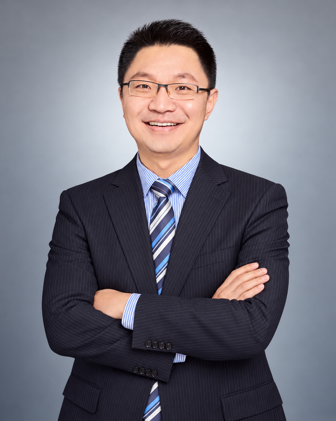 吕大鹏律师个人形象照